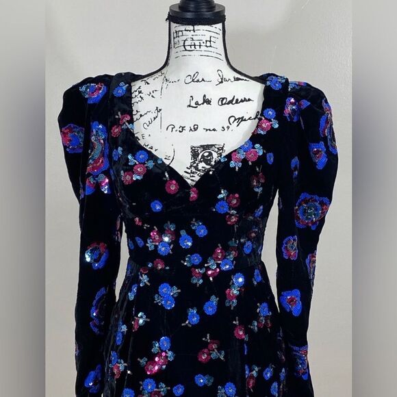 Sabina Musayev Sequin Embellished Velvet Puff Shoulder Dress size M - Picture 7 of 11